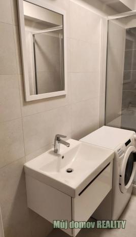 Pronájem bytu 1+1, Praha - Žižkov, Na mokřině, 30 m2