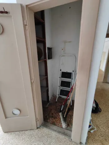 Prodej bytu 3+1, Ostrov, Seifertova, 60 m2