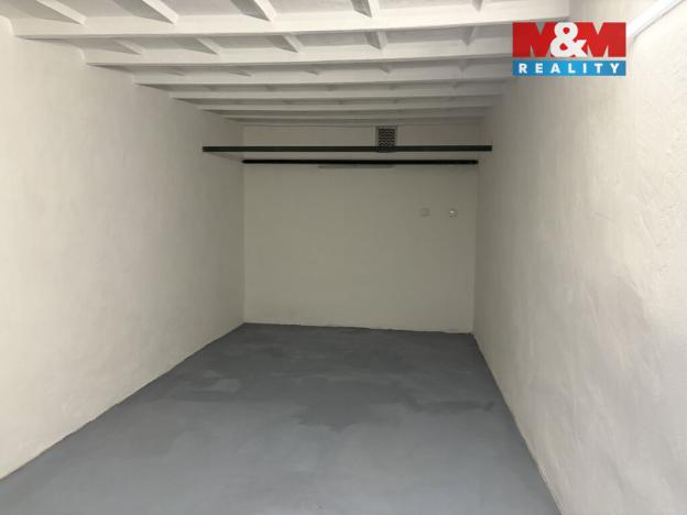 Prodej garáže, Pardubice - Zelené Předměstí, 18 m2