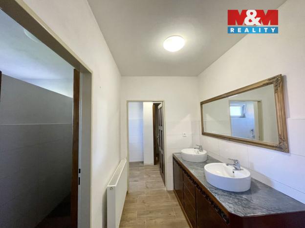 Pronájem restaurace, Blatná, náměstí Míru, 300 m2