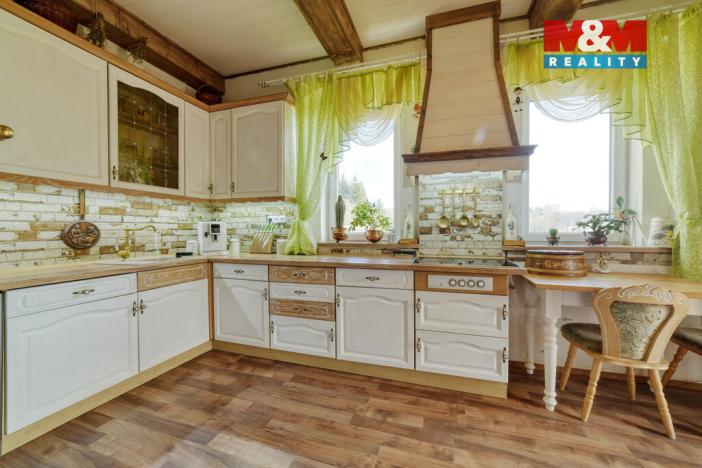 Prodej rodinného domu, Broumov, 183 m2