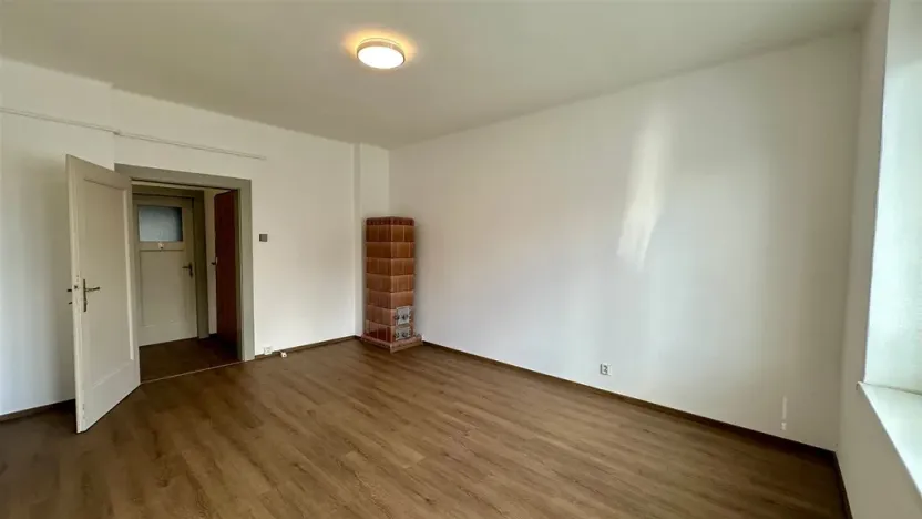 Pronájem bytu 2+1, Cheb, Májová, 63 m2