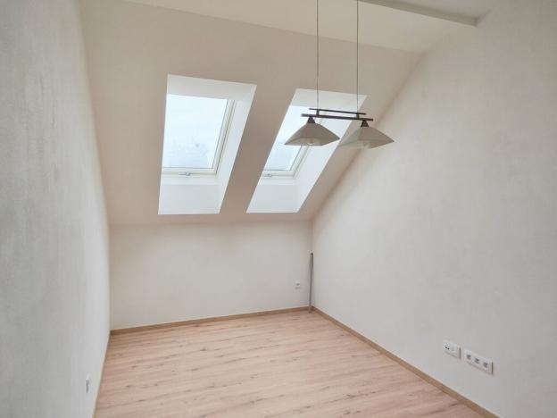 Pronájem bytu 2+kk, České Budějovice, K. Šatala, 54 m2