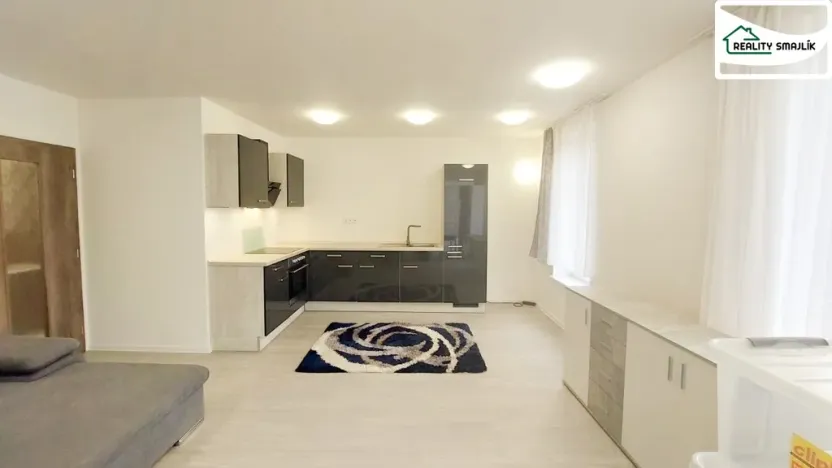 Prodej bytu 2+kk, Cheb, Na Nivách, 58 m2