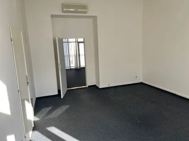 Pronájem kanceláře, Praha - Žižkov, Tovačovského, 58 m2