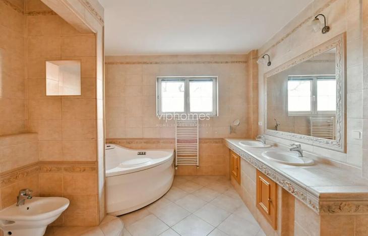 Pronájem vily, Praha - Nebušice, 360 m2