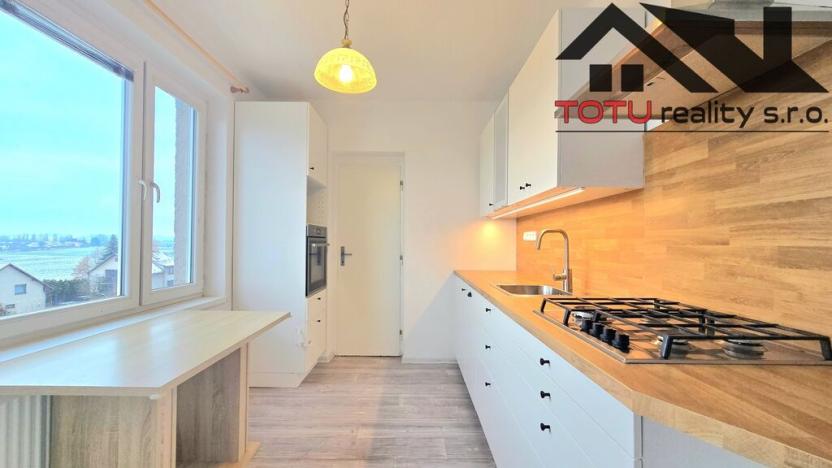 Prodej bytu 3+1, Jaroměř, Na Cihelnách, 75 m2