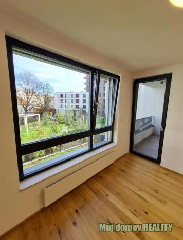 Pronájem bytu 2+kk, Praha - Nusle, Mužíkova, 52 m2