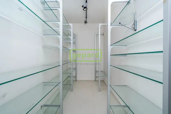 Prodej vícegeneračního domu, Kounice, 636 m2