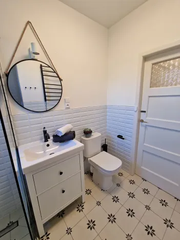 Pronájem bytu 2+kk, Praha - Smíchov, Křížová, 42 m2