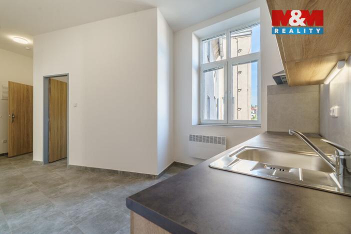 Pronájem bytu 2+1, Sokolov, Nádražní, 48 m2