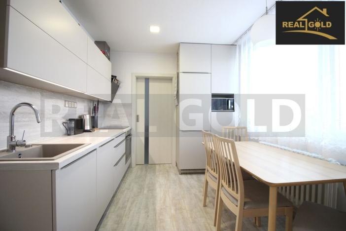 Prodej bytu 3+1, Třebíč, Okružní, 71 m2