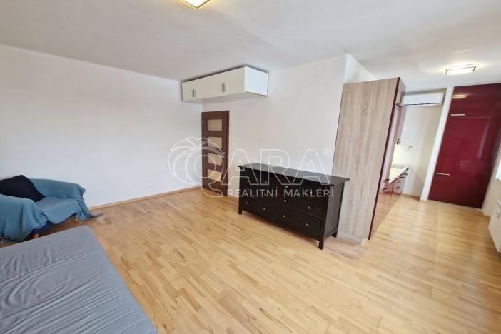 Pronájem bytu 2+kk, Praha - Letňany, Dudkova, 49 m2