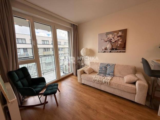 Pronájem bytu 1+kk, Praha - Třebonice, Thomasova, 32 m2