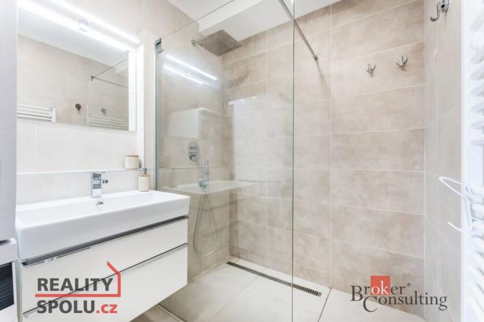 Pronájem bytu 3+kk, Hradec Králové - Svobodné Dvory, K Meteoru, 122 m2