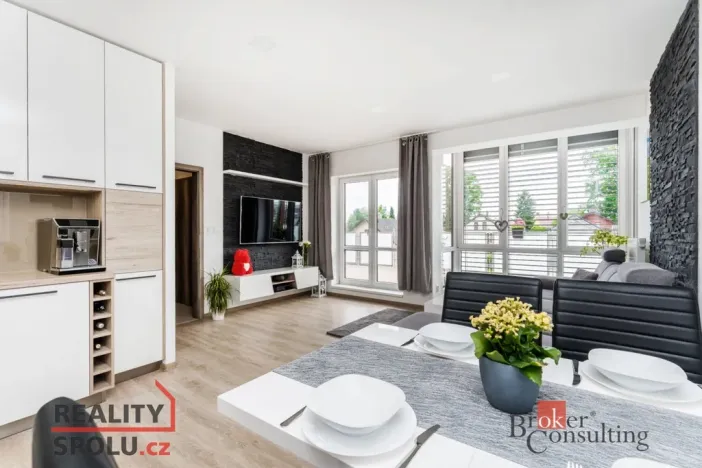 Pronájem bytu 3+kk, Hradec Králové - Svobodné Dvory, K Meteoru, 122 m2