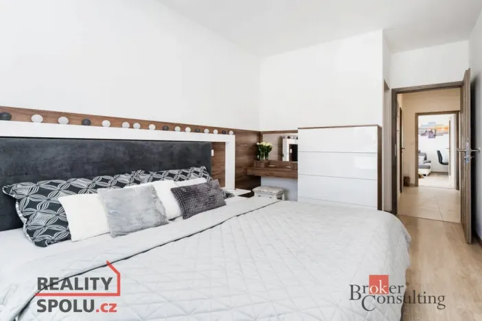 Pronájem bytu 3+kk, Hradec Králové - Svobodné Dvory, K Meteoru, 122 m2