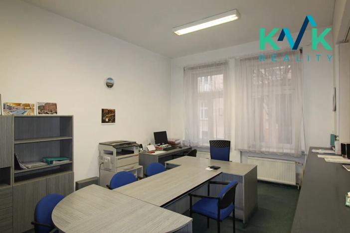 Pronájem kanceláře, Karlovy Vary, K. Čapka, 60 m2