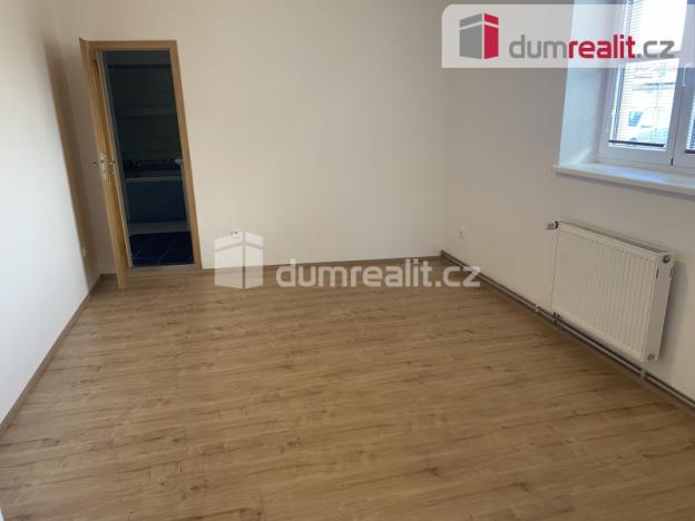 Pronájem bytu 1+1, Břeclav, Školní, 28 m2