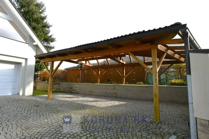 Prodej vily, Lišov, Topolová, 321 m2