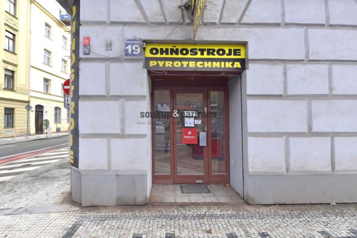 Pronájem obchodního prostoru, Praha - Smíchov, Radlická, 171 m2