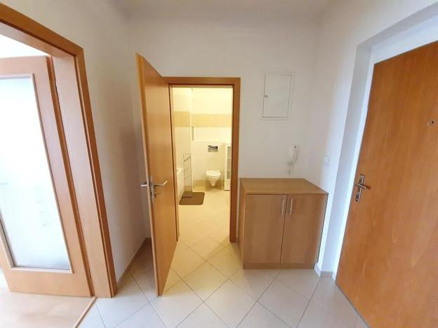 Pronájem bytu 1+kk, Praha - Letňany, Pavla Beneše, 42 m2