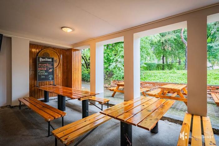 Prodej restaurace, Praha - Strašnice, Gutova, 301 m2