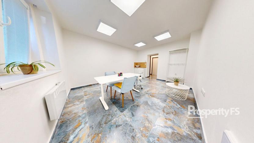 Pronájem komerční, Ústí nad Labem - Ústí nad Labem-centrum, Masarykova, 18 m2