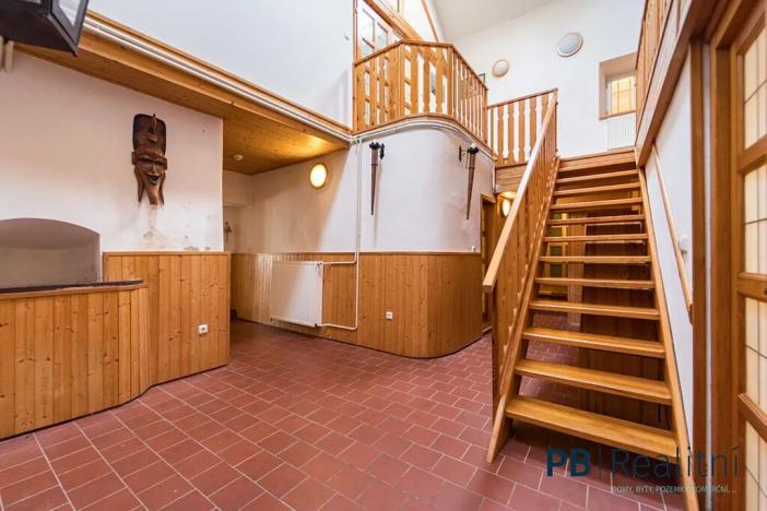 Prodej rodinného domu, Křemže, 450 m2