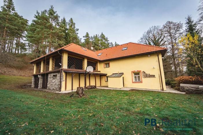Prodej rodinného domu, Křemže, 450 m2
