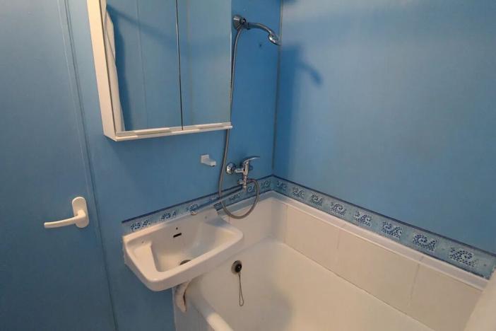 Pronájem bytu 1+kk, Praha - Karlín, Molákova, 36 m2