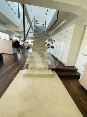 Pronájem kanceláře, Praha - Vysočany, Podkovářská, 456 m2