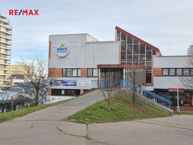 Prodej bytu 3+1, Praha - Stodůlky, Trávníčkova, 73 m2