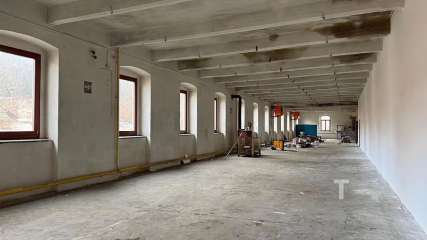 Pronájem komerční nemovitosti, Lhota Rapotina, 400 m2