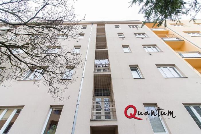 Pronájem bytu 1+kk, Praha - Nusle, 5. května, 34 m2