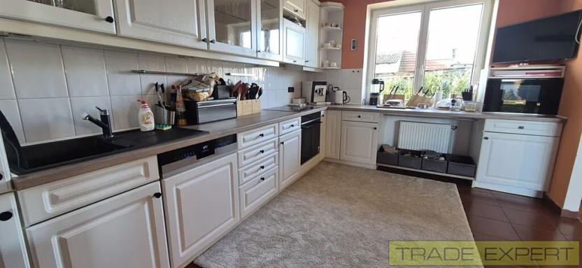 Prodej rodinného domu, Korno, 236 m2