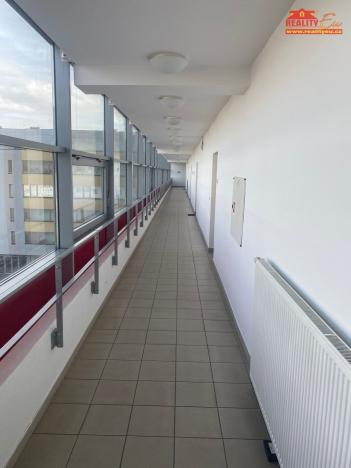 Prodej bytu 2+kk, Praha - Uhříněves, Nové náměstí, 57 m2