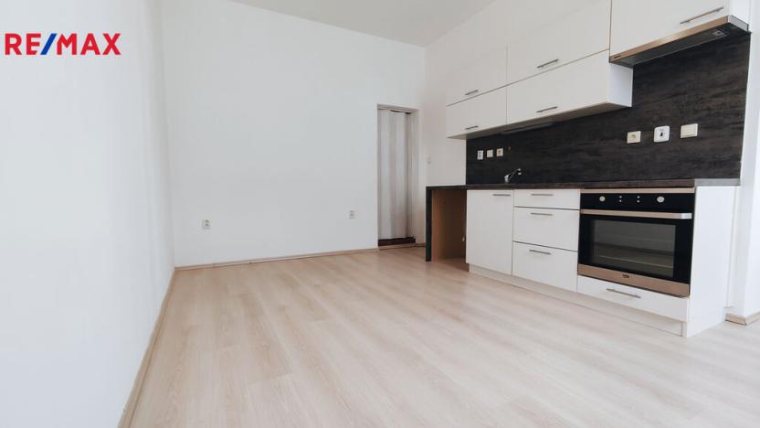 Pronájem bytu 1+kk, Šumperk, Žerotínova, 40 m2