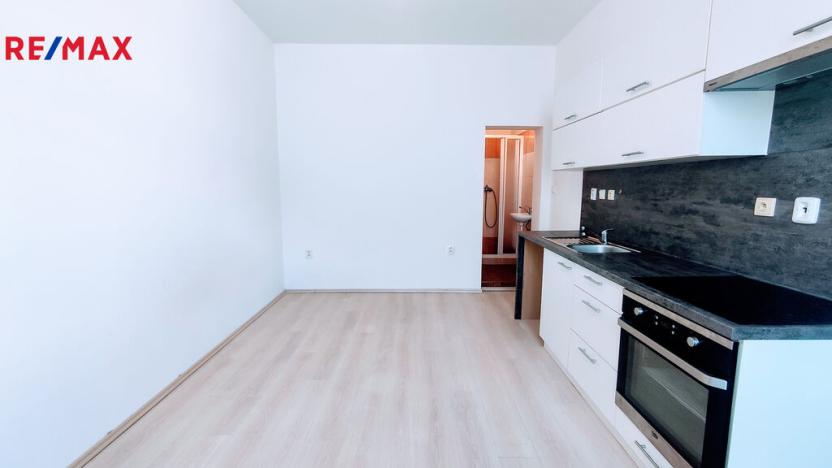 Pronájem bytu 1+kk, Šumperk, Žerotínova, 40 m2