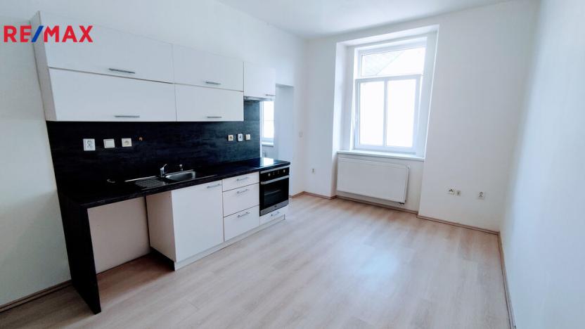 Pronájem bytu 1+kk, Šumperk, Žerotínova, 40 m2