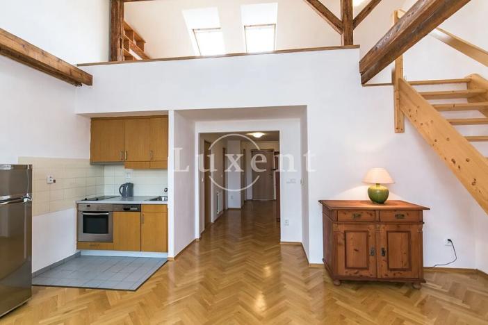 Pronájem bytu 2+kk, Praha - Holešovice, Dělnická, 63 m2