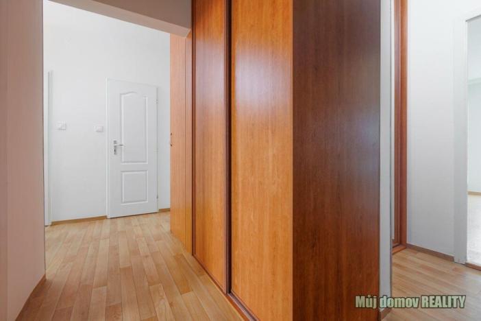 Pronájem bytu 3+1, Praha - Černý Most, Vybíralova, 77 m2