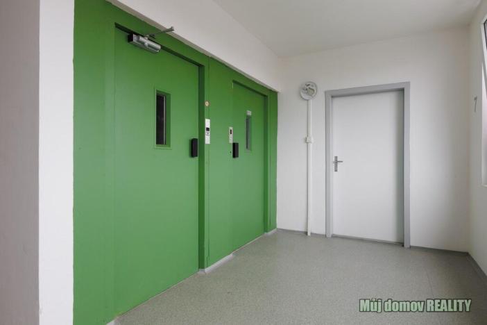 Pronájem bytu 3+1, Praha - Černý Most, Vybíralova, 77 m2