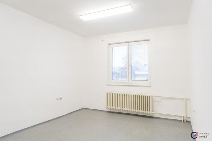 Pronájem kanceláře, Pardubice - Semtín, 17 m2