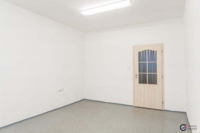 Pronájem kanceláře, Pardubice - Semtín, 17 m2