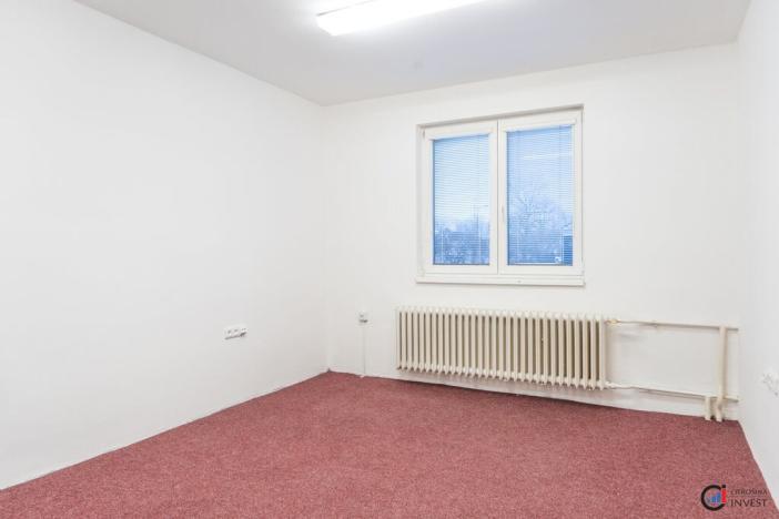 Pronájem kanceláře, Pardubice - Semtín, 17 m2