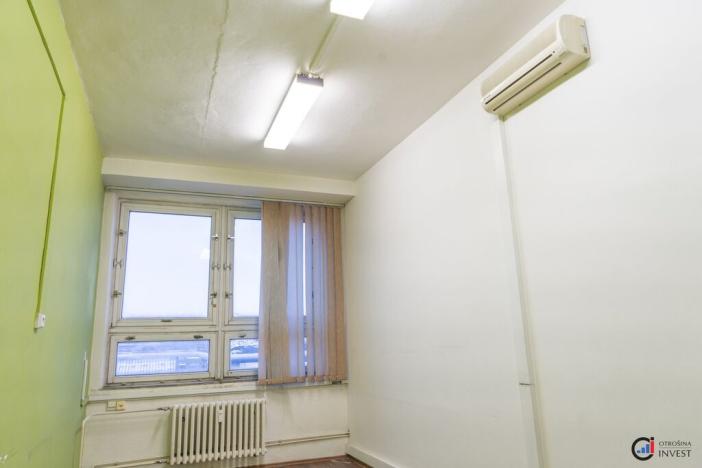 Pronájem kanceláře, Pardubice - Semtín, 17 m2