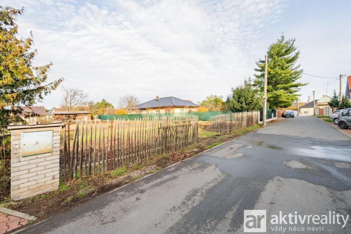 Prodej pozemku pro bydlení, Libiš, Jiskrova, 927 m2