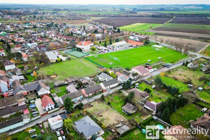 Prodej pozemku pro bydlení, Libiš, Jiskrova, 927 m2