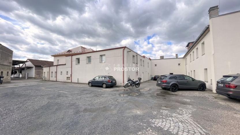 Pronájem výrobních prostor, Jirny, Tovární, 1 m2